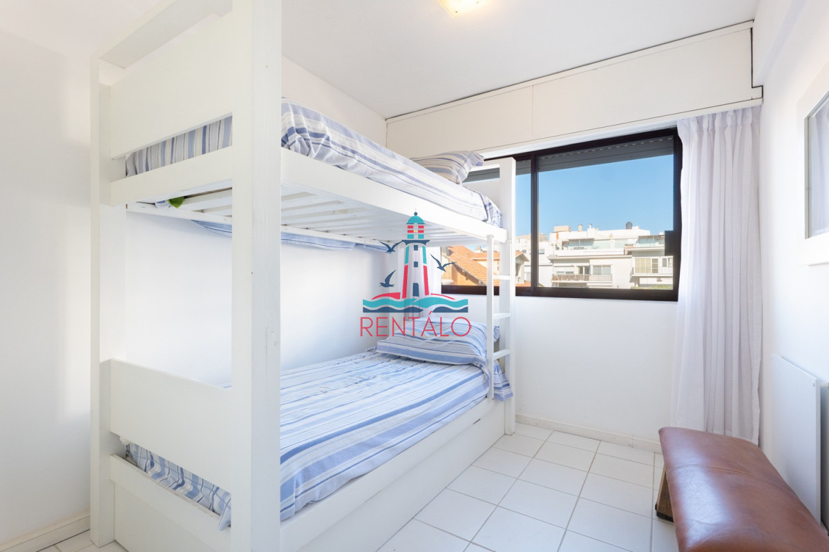 Apartamento ID.95 - Apartamento en venta de 2 dormitorios Punta del Este playa el Emir