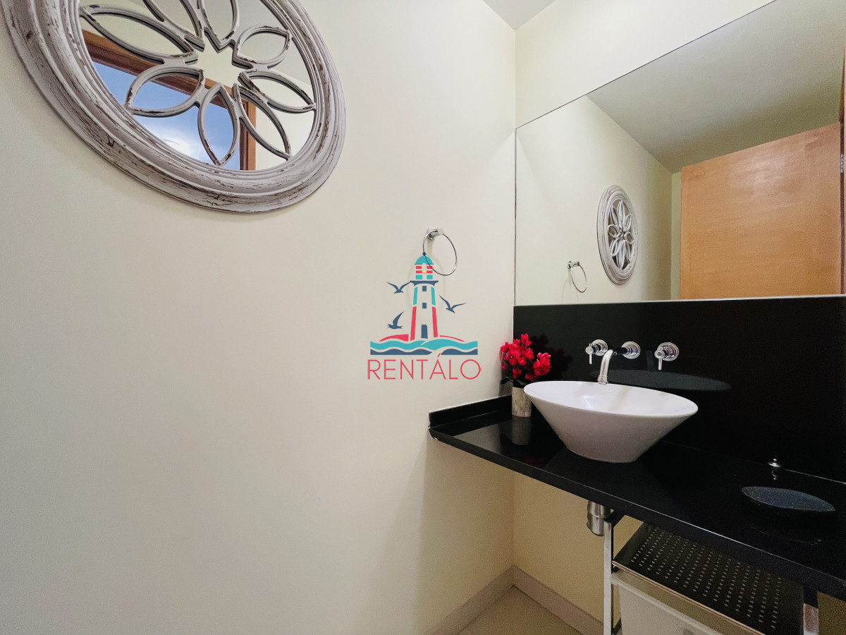 Apartamento ID.562 - Apartamento en alquiler en punta del este de 2 Dormitorios con Vista al Mar, Playa Mansa