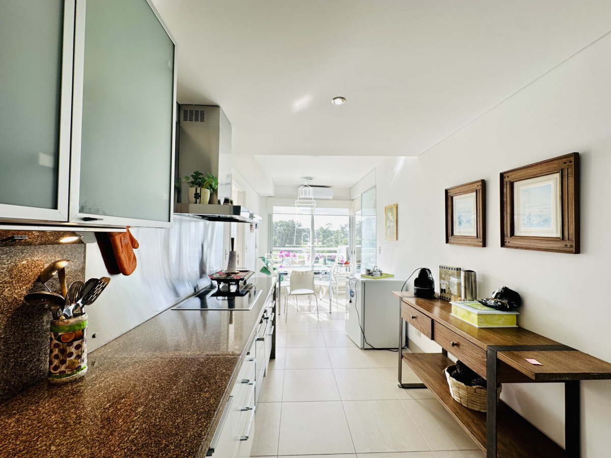 Apartamento ID.879 - Apartamento en venta 3 Dormitorios más Dependencia Punta del este playa brava, Torre Le Parc