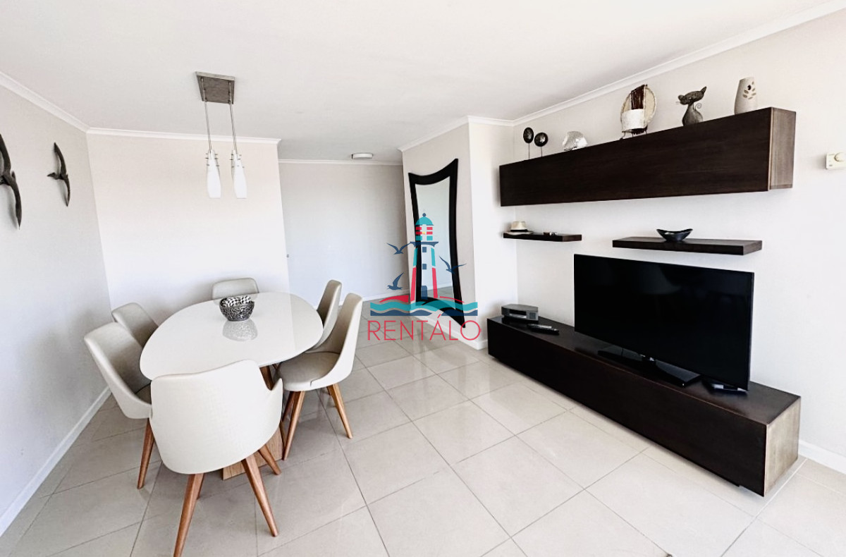 Apartamento ID.485 - Apartamento de 3 Dormitorios en Venta, Ocean Drive Punta del Este
