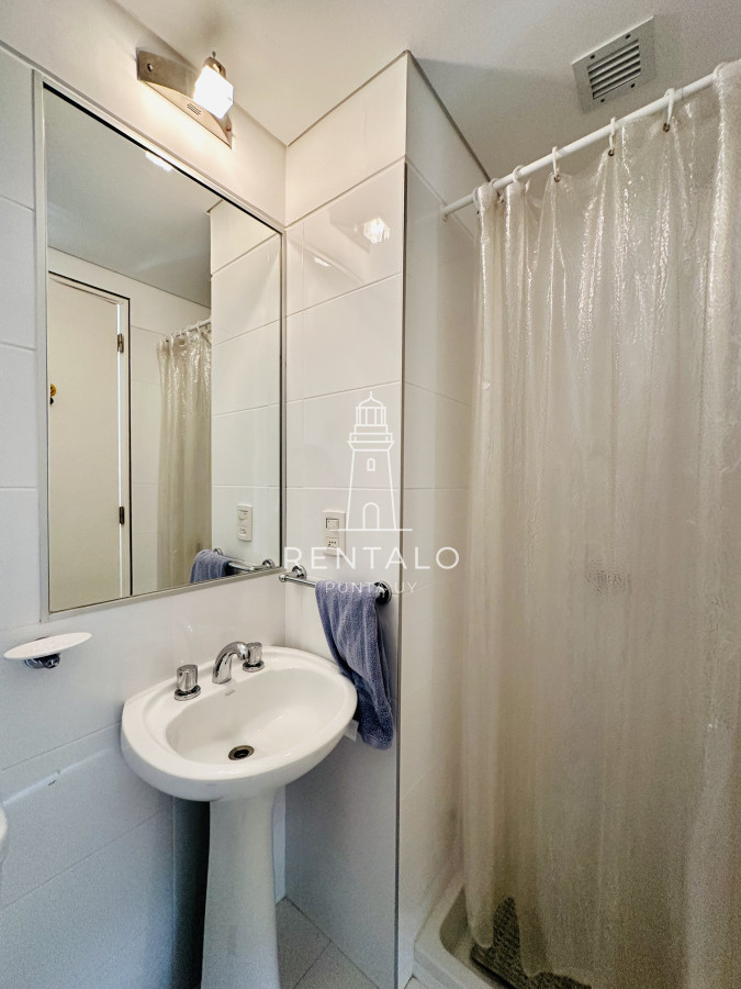 Apartamento ID.879 - Apartamento en venta 3 Dormitorios más Dependencia Punta del este playa brava, Torre Le Parc