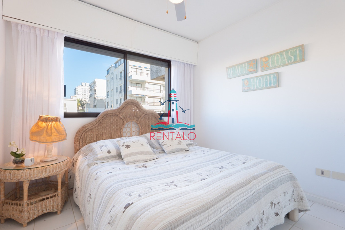 Apartamento ID.95 - Apartamento en venta de 2 dormitorios Punta del Este playa el Emir