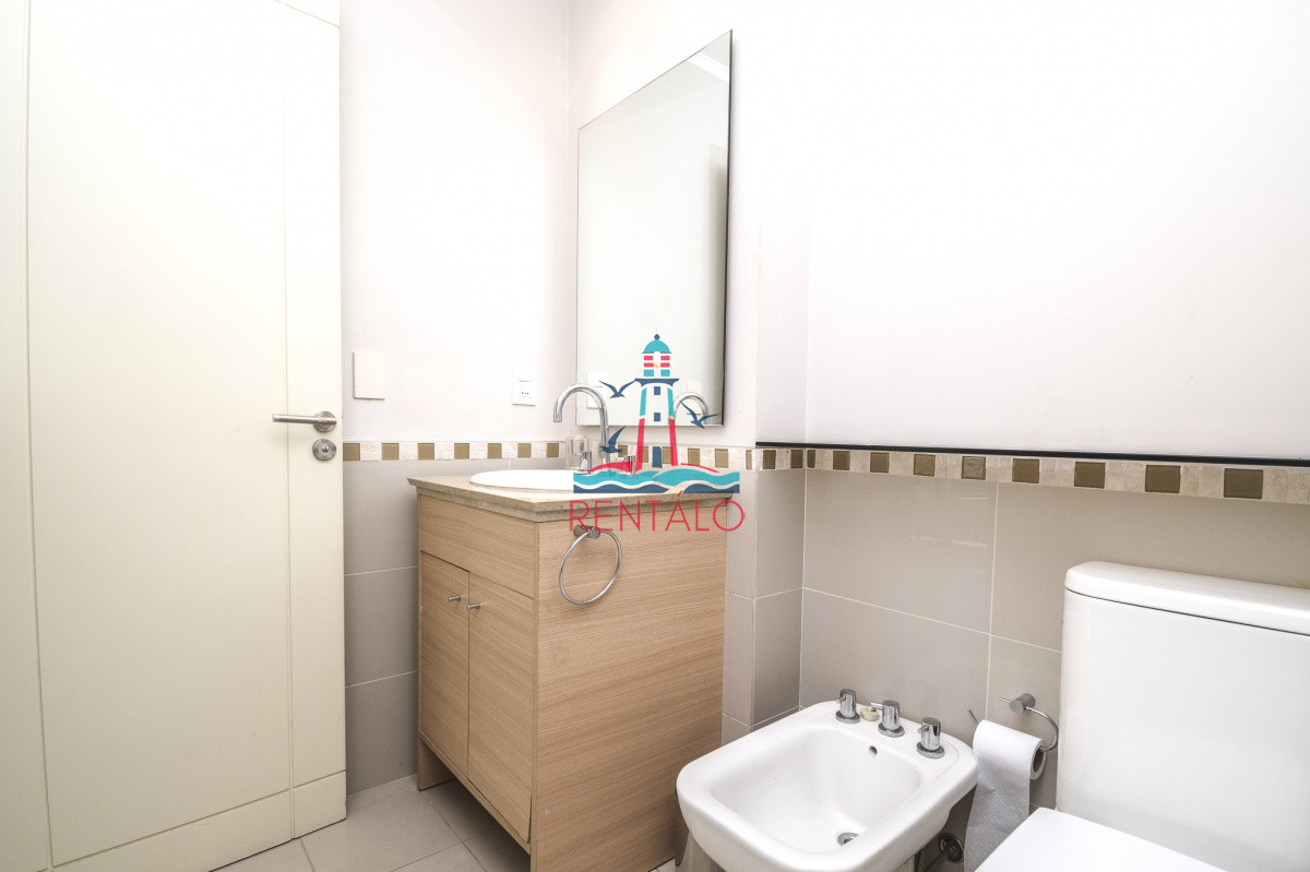 Apartamento ID.361 - Oportunidad en Venta! Apartamento de 2 Dormitorios en Ocean Drive, Punta del Este