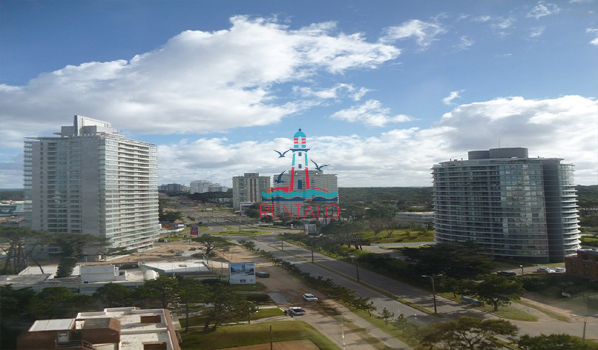 Apartamento ID.485 - Apartamento de 3 Dormitorios en Venta, Ocean Drive Punta del Este