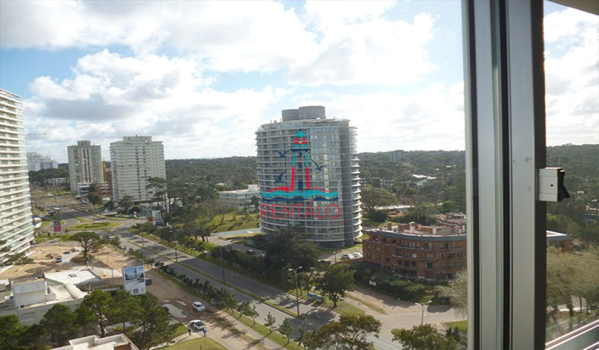 Apartamento ID.485 - Apartamento de 3 Dormitorios en Venta, Ocean Drive Punta del Este