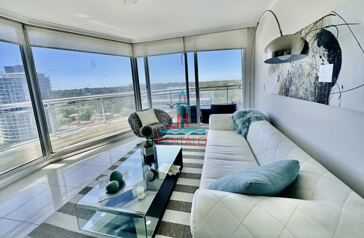 Apartamento ID.485 - Apartamento de 3 Dormitorios en Venta, Ocean Drive Punta del Este