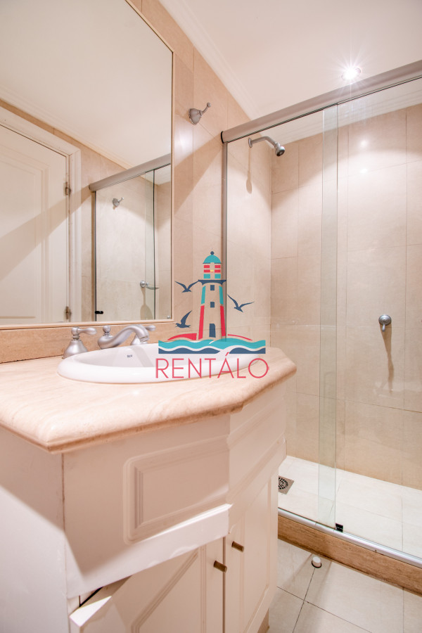 Apartamento ID.100 - Apartamento en venta 3 dormitorios en Punta del este playa Brava