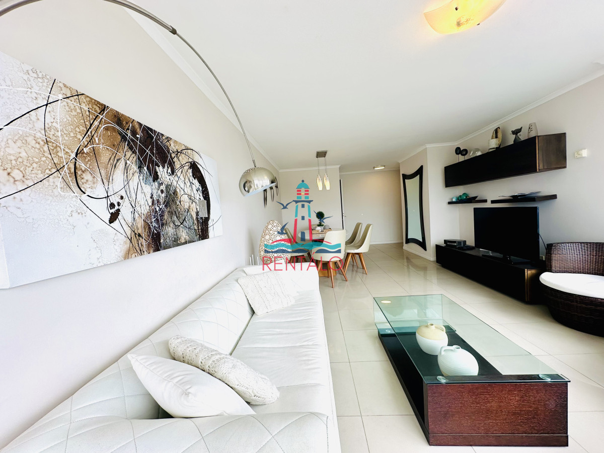Apartamento ID.485 - Apartamento de 3 Dormitorios en Venta, Ocean Drive Punta del Este