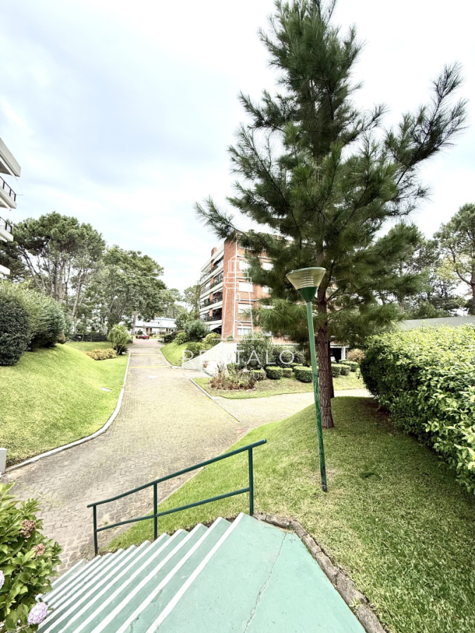 Apartamento ID.1024 - Apartamento en venta en Punta del este 4 dormitorios