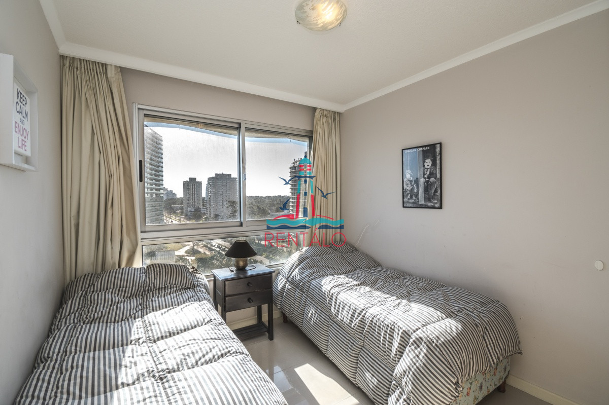 Apartamento ID.361 - Oportunidad en Venta! Apartamento de 2 Dormitorios en Ocean Drive, Punta del Este