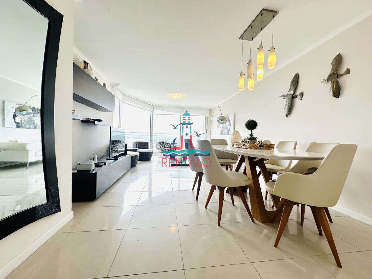 Apartamento ID.485 - Apartamento de 3 Dormitorios en Venta, Ocean Drive Punta del Este