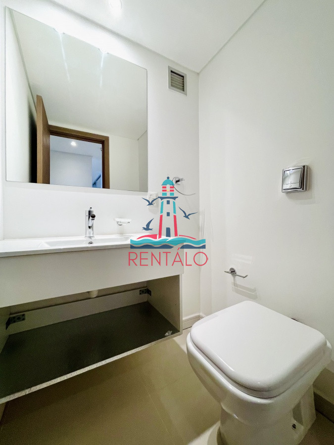 Apartamento ID.682 - Apartamento en venta en Punta del este 2 dormitorios con parrillero OPORTUNIDAD!