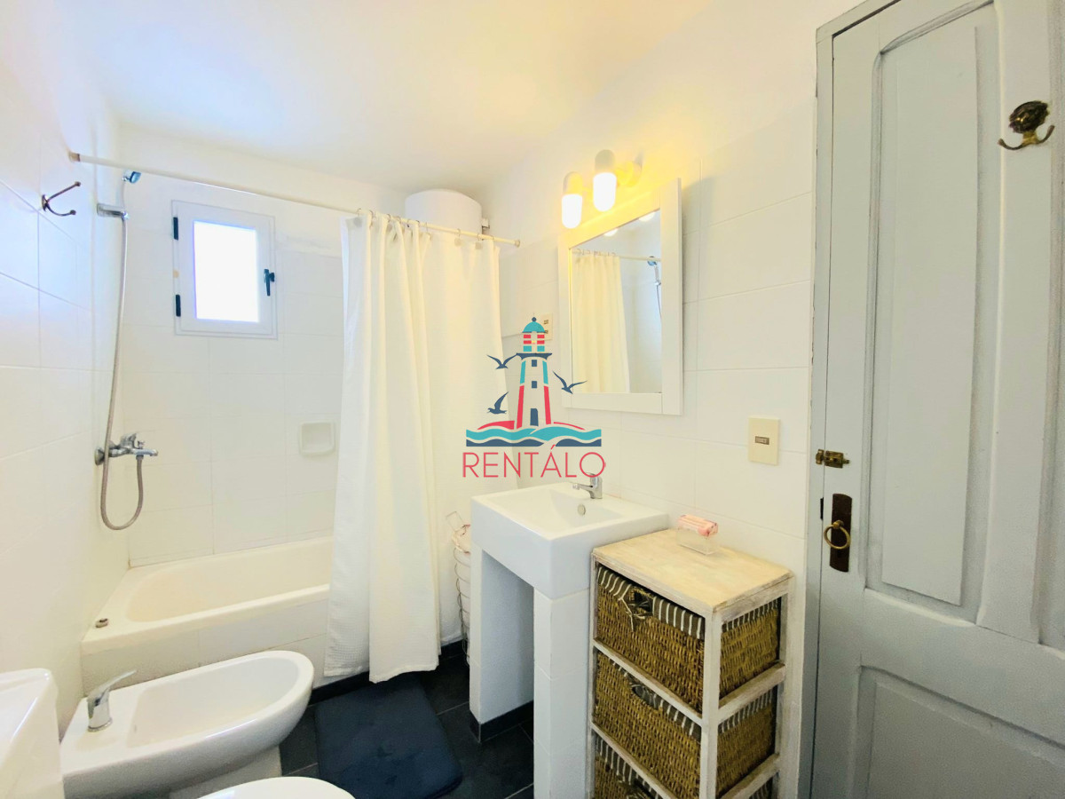 Casa ID.248 - Casa de 4 Dormitorios en Montoya, La Barra Punta del Este