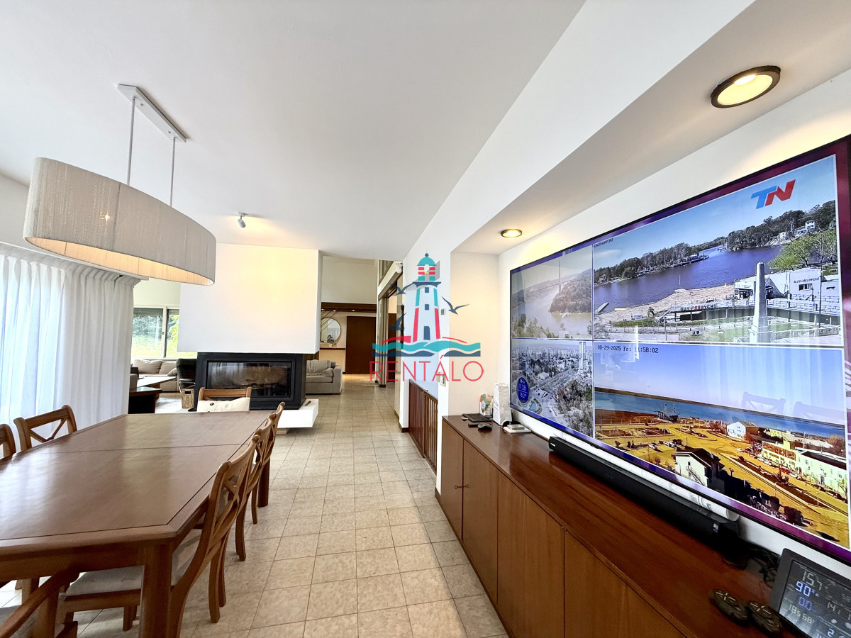 Casa ID.606 - Casa en alquiler de temporada con 4 suites más dependencia en 4500 m2 piscina y parrillero 