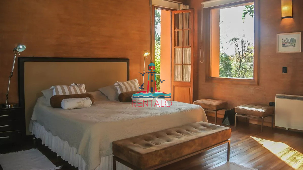 Casa ID.730 - Casa en punta del este de 5 Dormitorios, Piscina y Barbacoa en Barrio Privado, Punta del Este