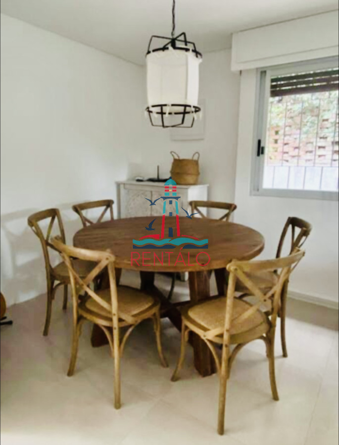 Casa ID.470 - Muy Buena Casa de 3 Dormitorios, Piscina y Parrillero en Playa Mansa, Alquiler de Temporada