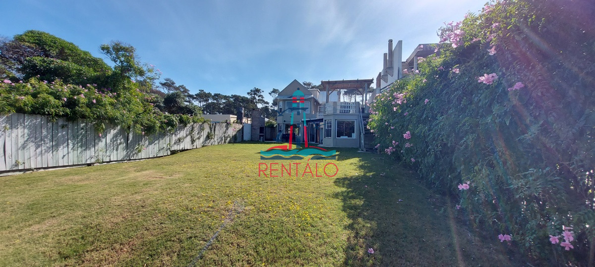 Casa ID.248 - Casa de 4 Dormitorios en Montoya, La Barra Punta del Este