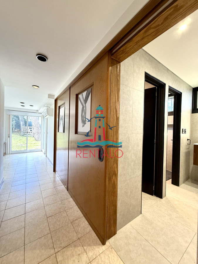 Casa ID.606 - Casa en alquiler de temporada con 4 suites más dependencia en 4500 m2 piscina y parrillero 
