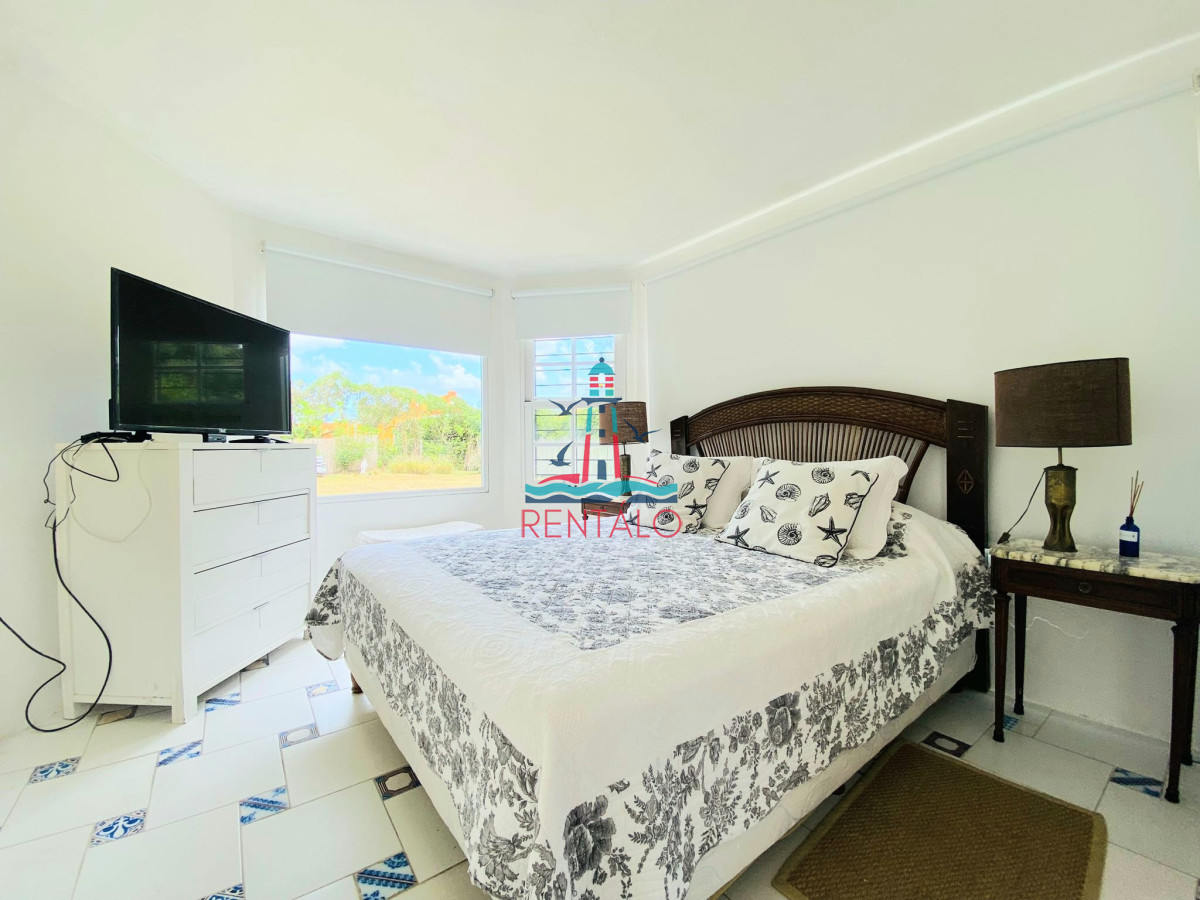 Casa ID.248 - Casa de 4 Dormitorios en Montoya, La Barra Punta del Este