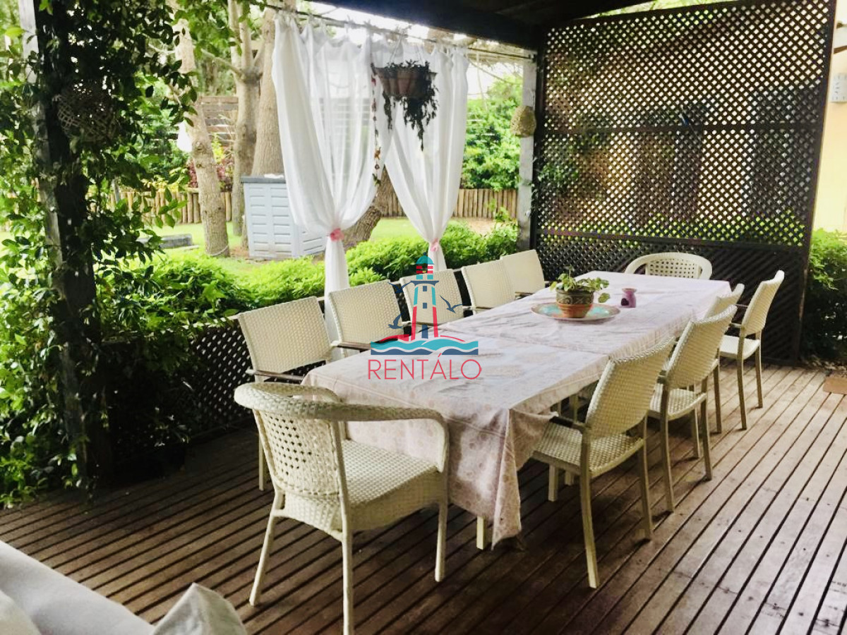 Casa ID.510 - Casa de 5 dormitorios en Punta del este barrio La arbolada