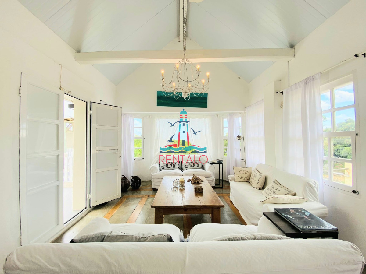 Casa ID.248 - Casa de 4 Dormitorios en Montoya, La Barra Punta del Este