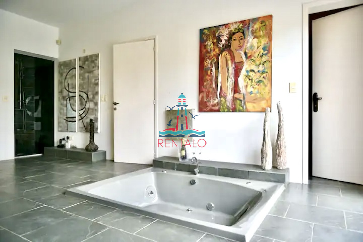 Casa ID.506 - Casa en alquiler en Manantiales punta del este 4 dormitorios con piscina