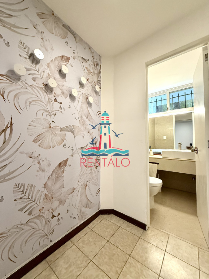 Casa ID.606 - Casa en alquiler de temporada con 4 suites más dependencia en 4500 m2 piscina y parrillero 
