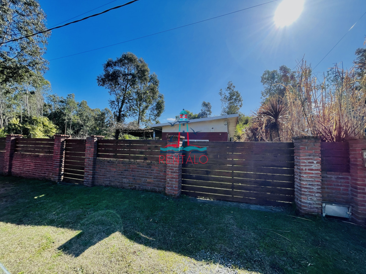 Casa ID.421 - Casa de 2 dormitorios con piscina en Sauce de Portezuelo a 200 metros del Mar