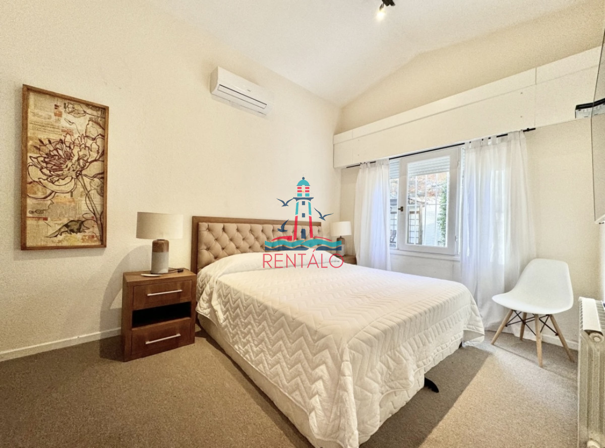 Casa ID.423 - Moderna Casa de 4 Dormitorios en Playa Mansa a 150 metros del Mar