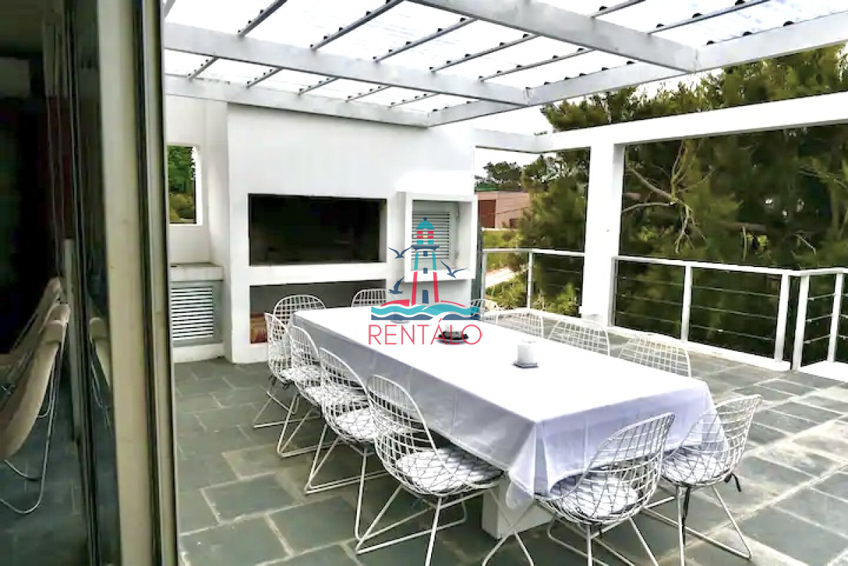 Casa ID.506 - Casa en alquiler en Manantiales punta del este 4 dormitorios con piscina