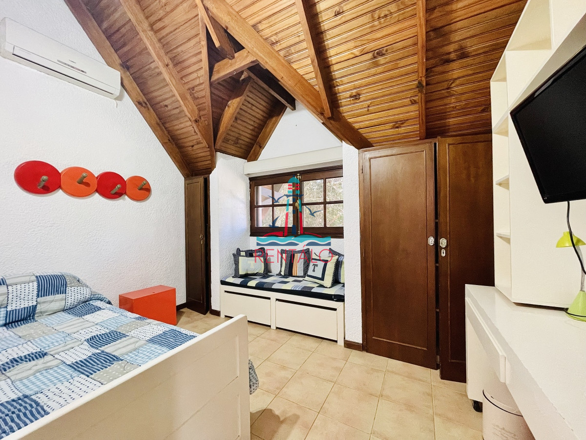 Casa ID.303 - Casa de 5 dormitorios en venta Punta del este 