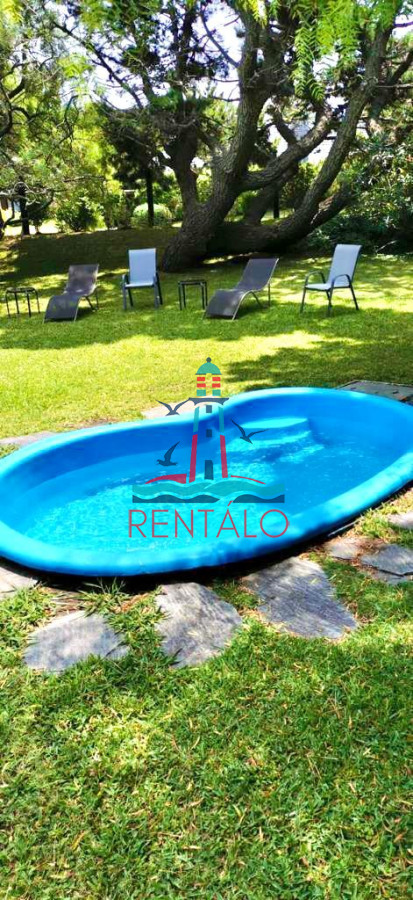 Casa ID.231 - Alquiler Anual, Casa de 4 Dormitorios, Parrillero y Piscina a pocos metros del Mar, Playa Mansa