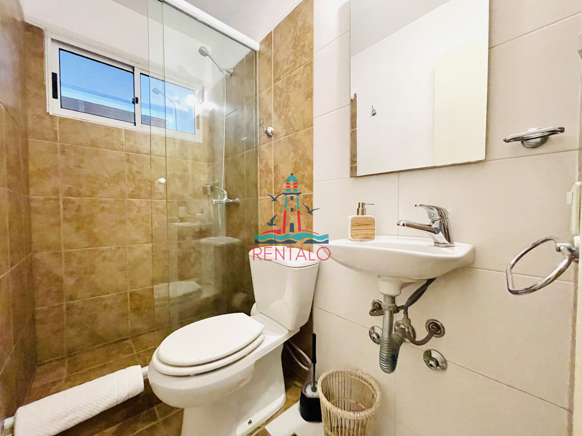 Casa ID.237 - Casa en venta de 5 Dormitorios en Manantiales, Punta del Este