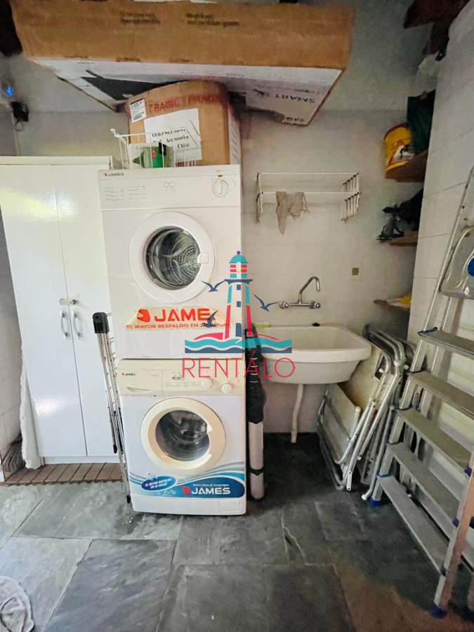 Casa ID.620 - Casa de 4 Dormitorios en Playa Mansa - Punta del Este