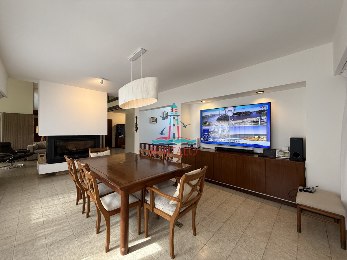Casa ID.606 - Casa en alquiler de temporada con 4 suites más dependencia en 4500 m2 piscina y parrillero 
