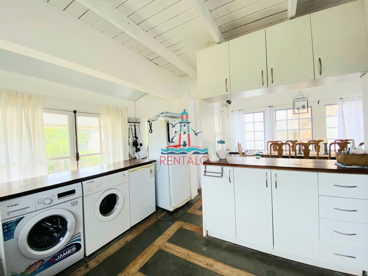 Casa ID.248 - Casa de 4 Dormitorios en Montoya, La Barra Punta del Este