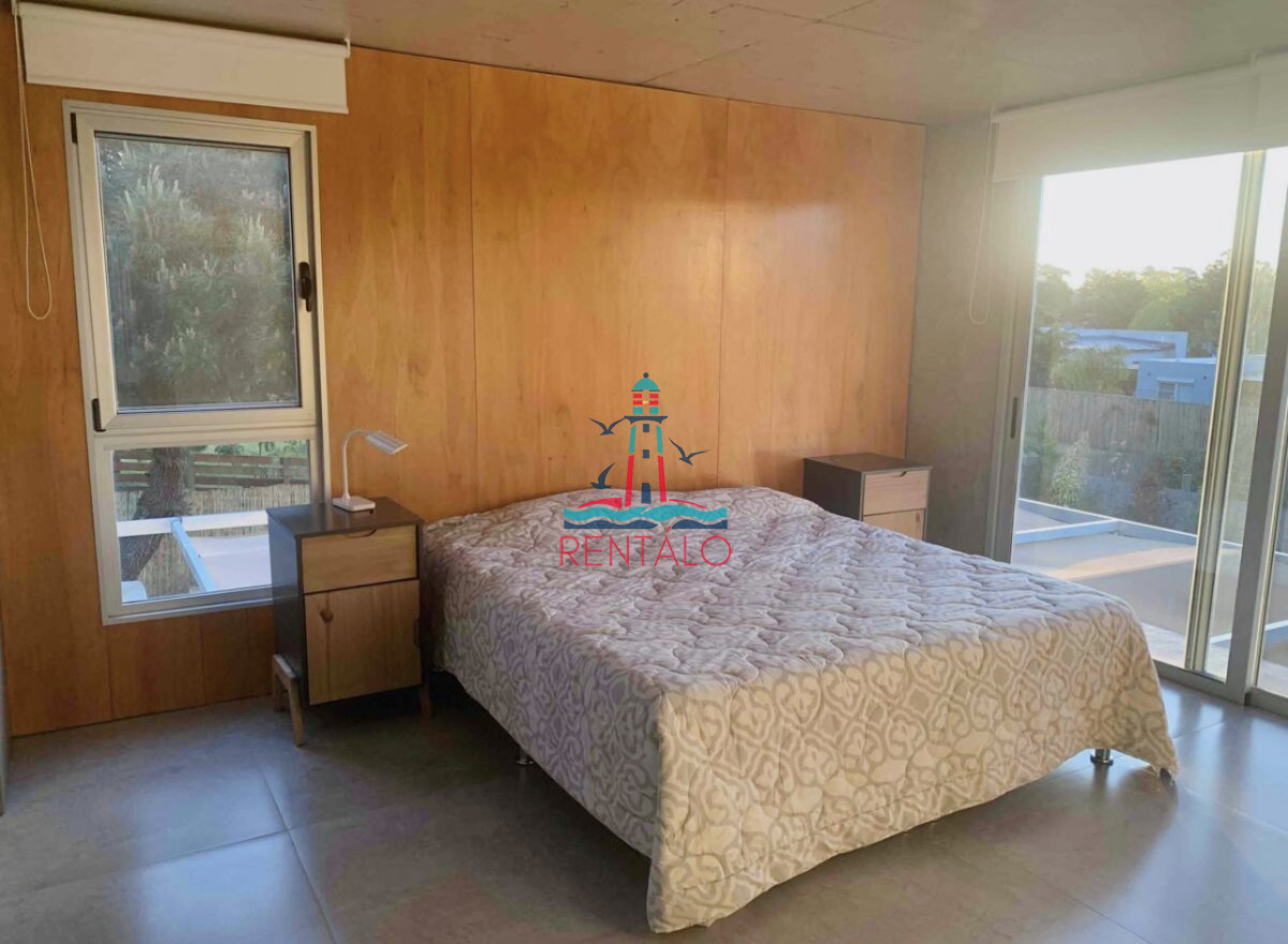 Casa ID.472 - Moderna Casa de 4 Dormitorios y Piscina Climatizada en Barrio Privado, Punta del Este