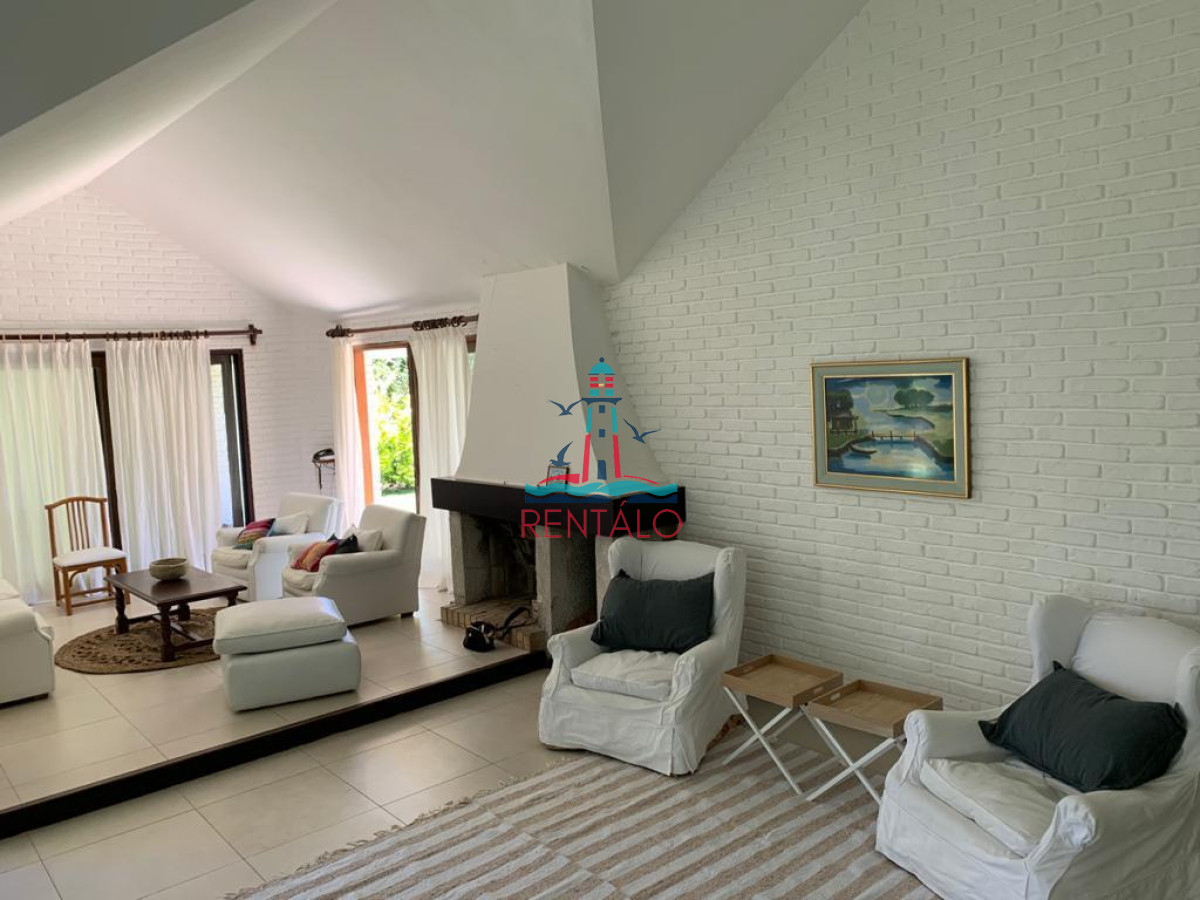 Casa ID.618 - Alquiler de casa en Punta del este 3 dormitorios 