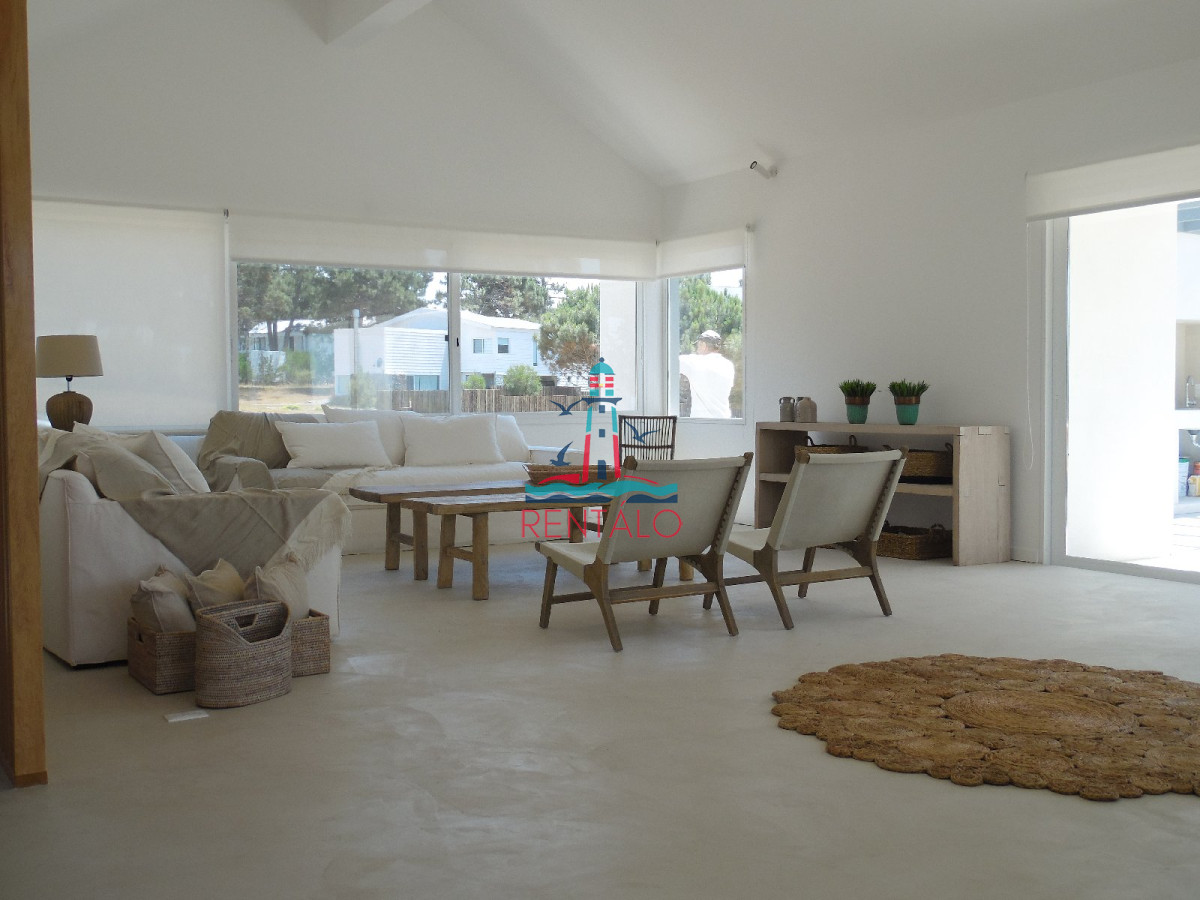 Casa ID.236 - Casa en venta de 5 Dormitorios en Punta del este Barrio Privado Pinar del Faro, José Ignacio