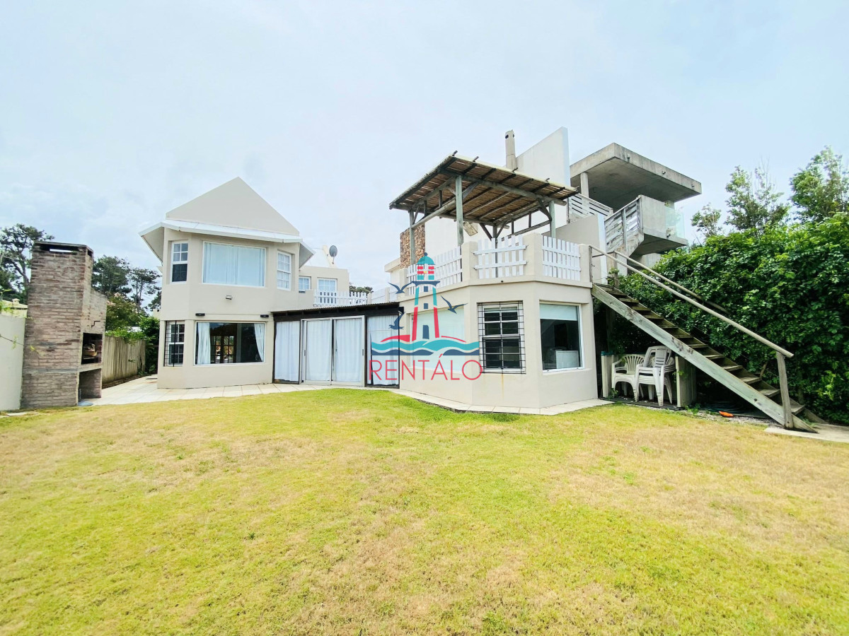 Casa ID.248 - Casa de 4 Dormitorios en Montoya, La Barra Punta del Este