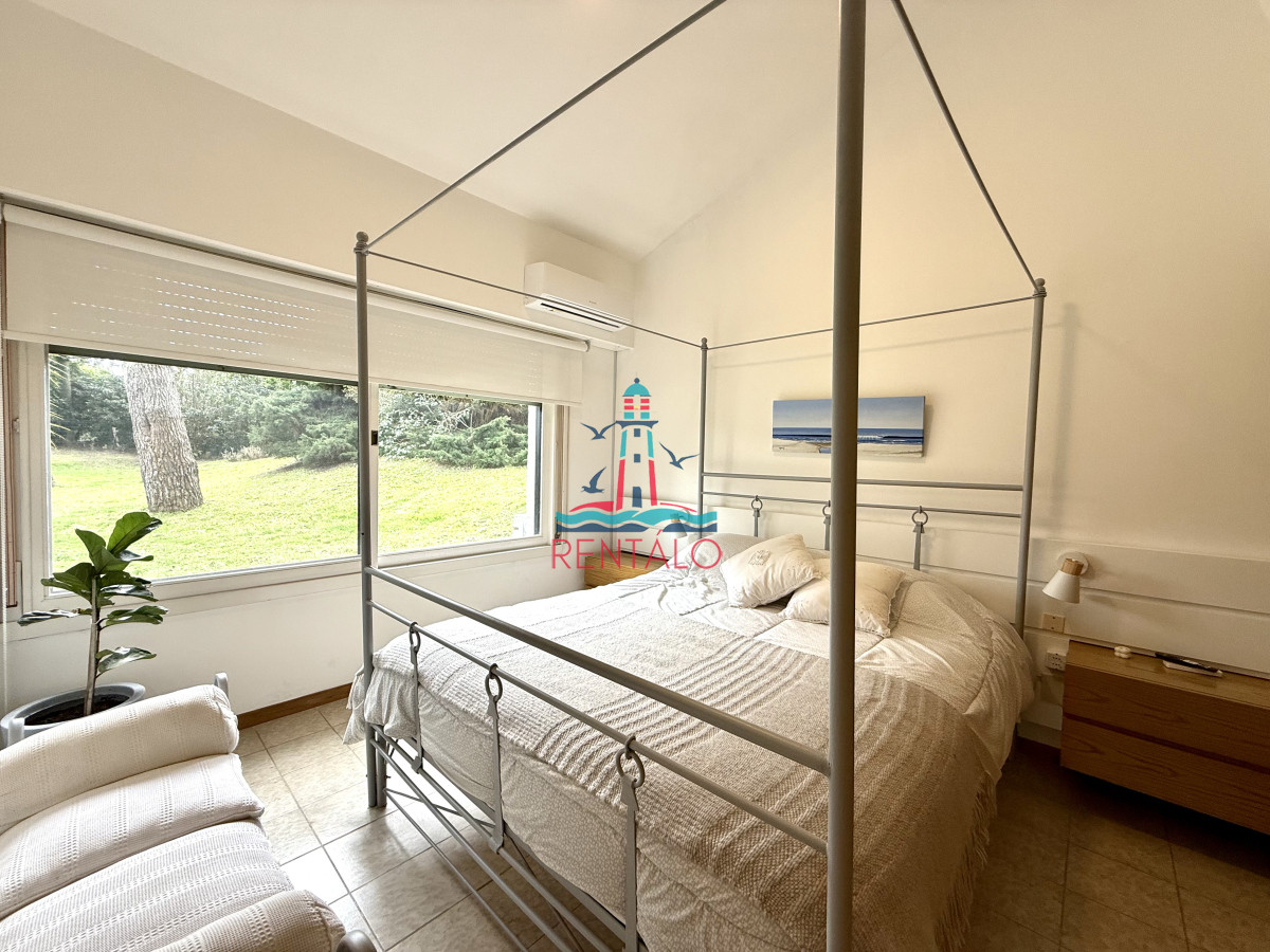 Casa ID.606 - Casa en alquiler de temporada con 4 suites más dependencia en 4500 m2 piscina y parrillero 