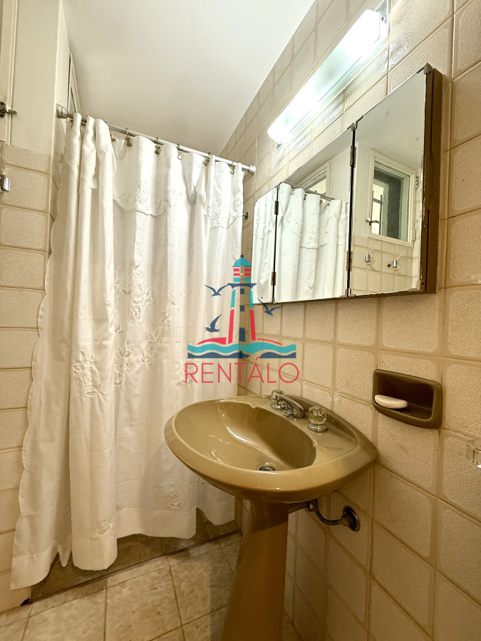 Casa ID.606 - Casa en alquiler de temporada con 4 suites más dependencia en 4500 m2 piscina y parrillero 