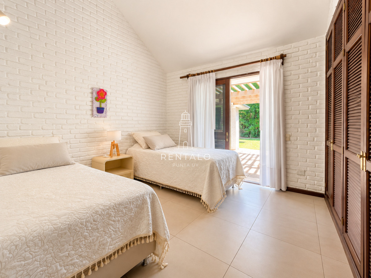 Casa ID.618 - Alquiler de casa en Punta del este 3 dormitorios 