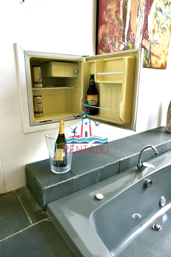 Casa ID.506 - Casa en alquiler en Manantiales punta del este 4 dormitorios con piscina