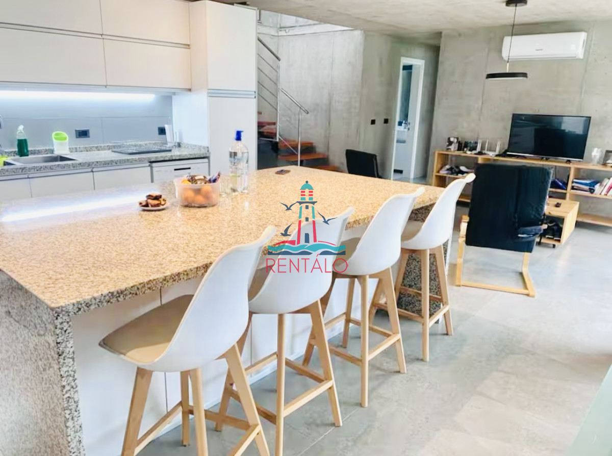 Casa ID.472 - Moderna Casa de 4 Dormitorios y Piscina Climatizada en Barrio Privado, Punta del Este