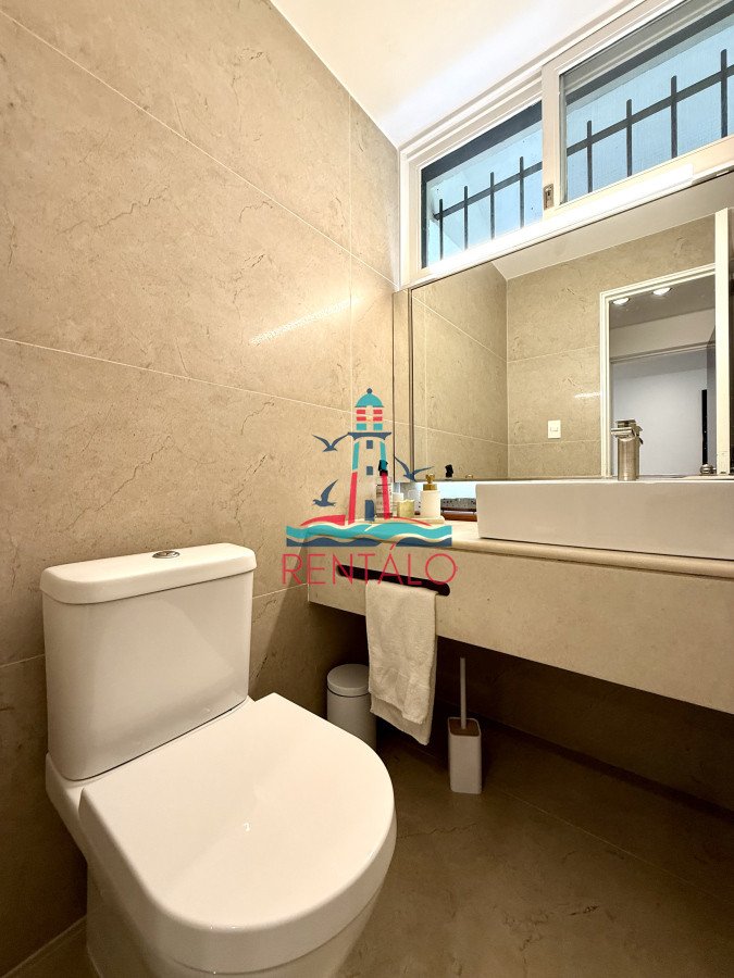 Casa ID.606 - Casa en alquiler de temporada con 4 suites más dependencia en 4500 m2 piscina y parrillero 