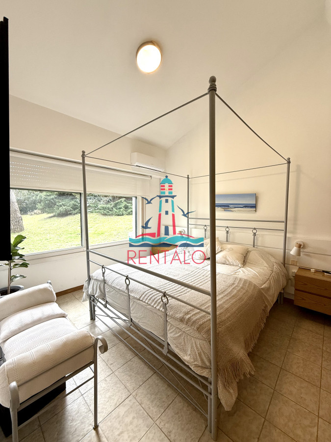 Casa ID.606 - Casa en alquiler de temporada con 4 suites más dependencia en 4500 m2 piscina y parrillero 