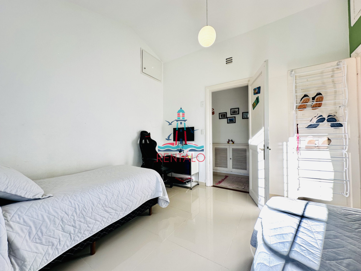 Casa ID.471 - Espectacular Casa Moderna de 5 Dormitorios con Piscina Climatizada en Alquiler de Temporada