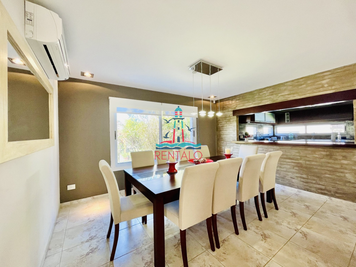 Casa ID.505 - Excelente Casa de 4 Dormitorios, Piscina Climatizada y Barbacoa en Pinares, Punta del Este