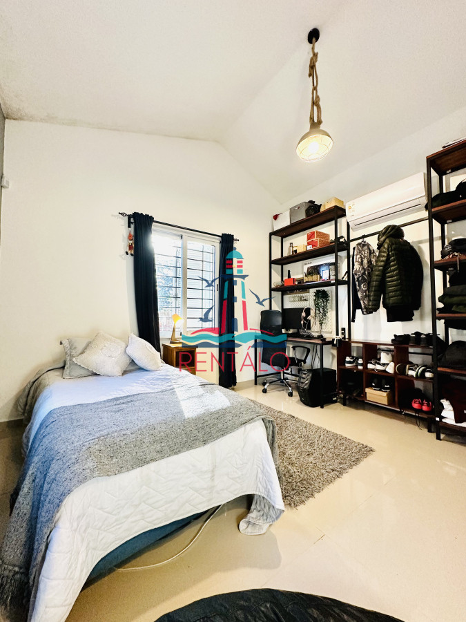 Casa ID.471 - Espectacular Casa Moderna de 5 Dormitorios con Piscina Climatizada en Alquiler de Temporada